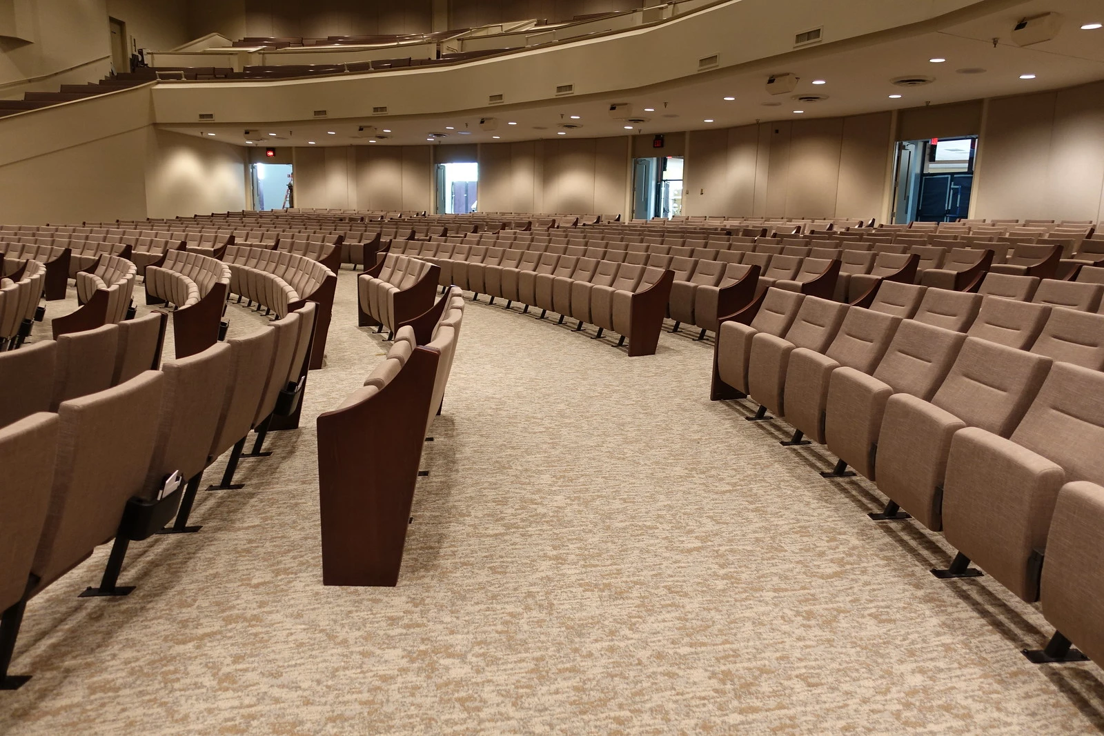 How Auditorium Carpeting Can Enhance the Audience Experience